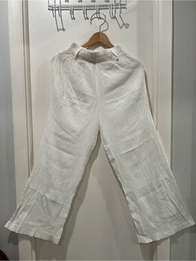 Classic Wide-Leg White Pants